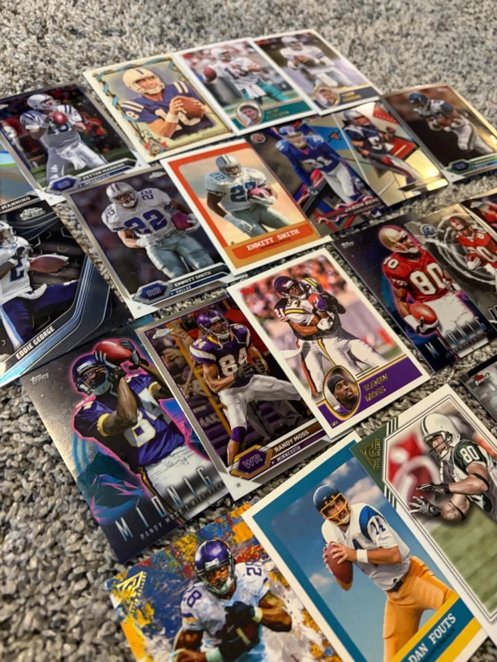 Lot of 22 Topps Composite, Chrome & Finest football Walter Payton - Picture 6 of 7